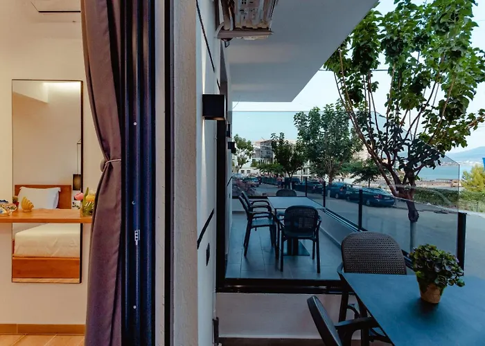 Gloal Suites & Residence