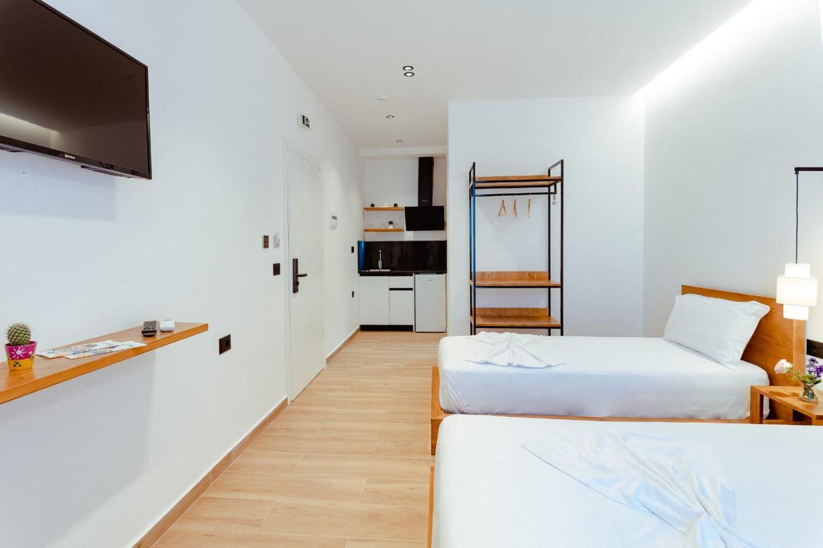 Apartment Gloal & Sarandë