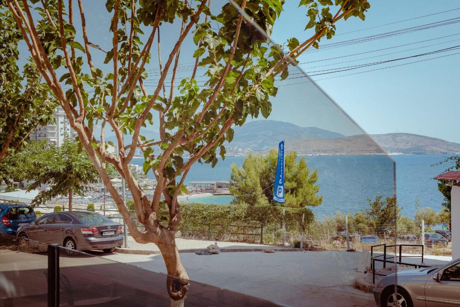 Apartment Gloal & Sarandë